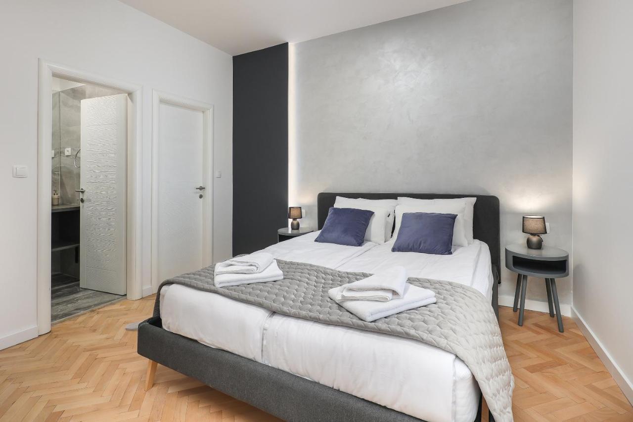 Residence Inn Fiume Esterno foto