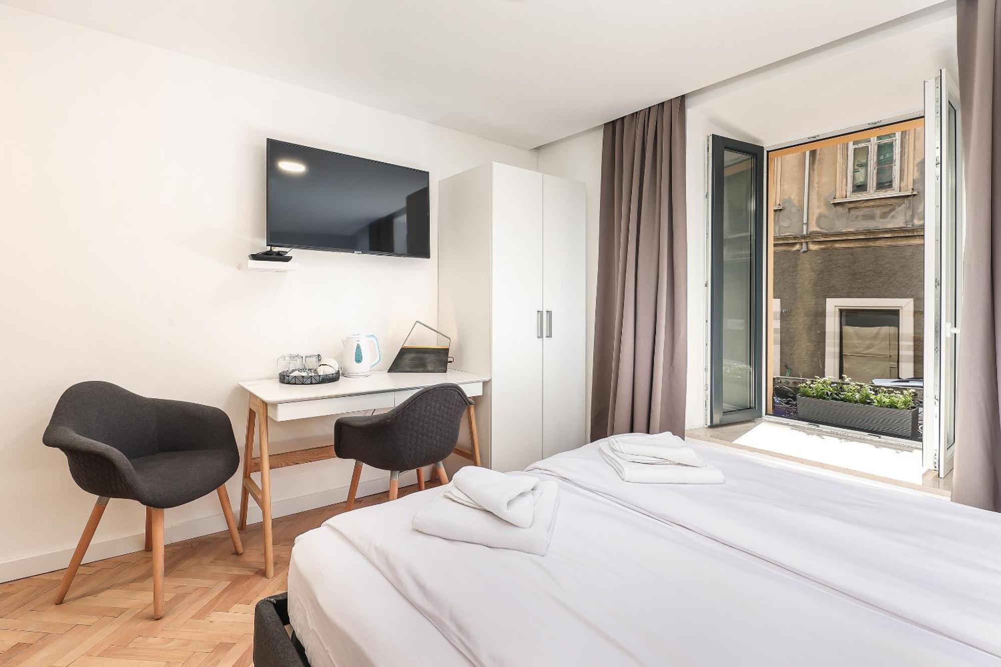 Residence Inn Fiume Esterno foto